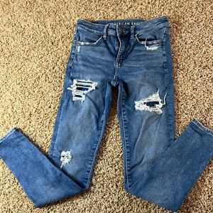 American Eagle skinny ripped jeans size 2